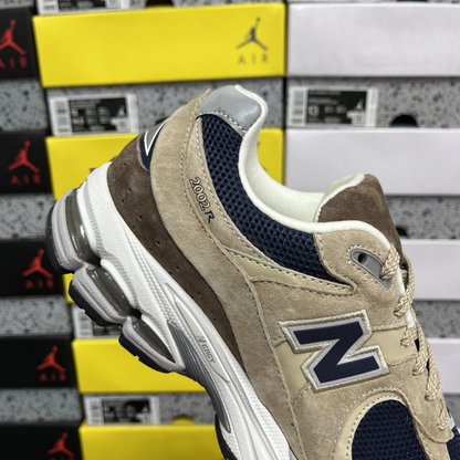 New Balance 2002R - Beige Navy Blue
