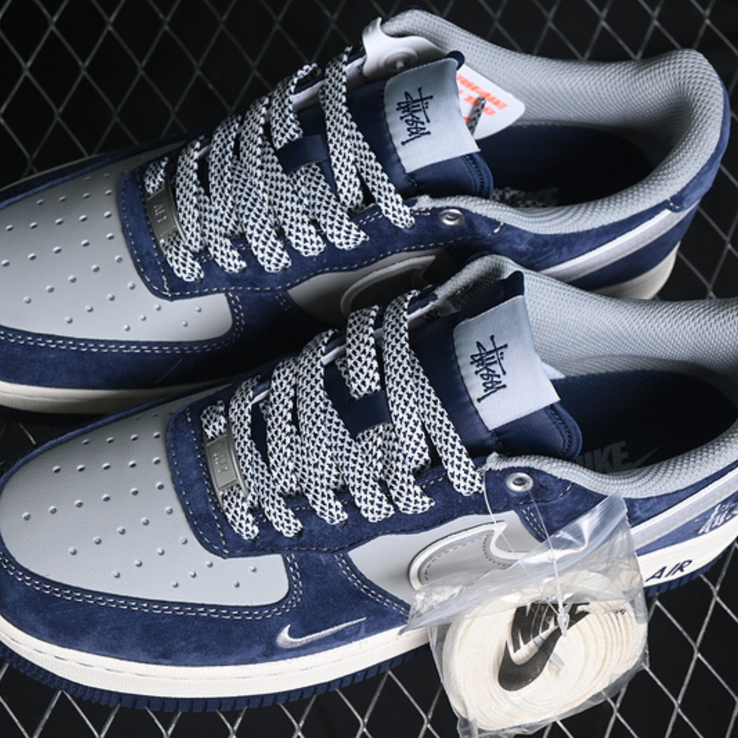 Stüssy x Nike Air Force 1 Low - Midnight Blue/White