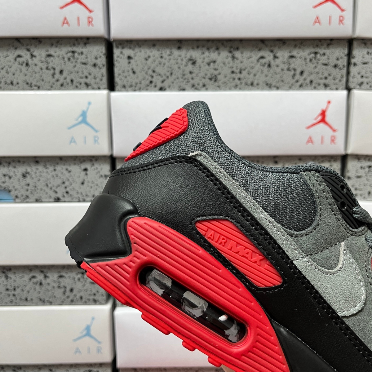 Nike Air Max 90 - Iron Grey Fire Red