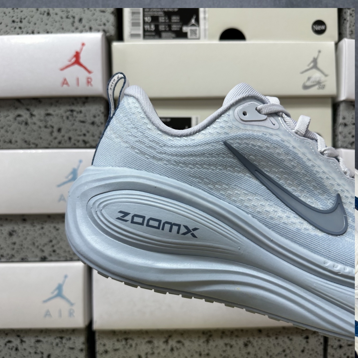 Nike Vomero Plus - Football Grey Ashen Slate