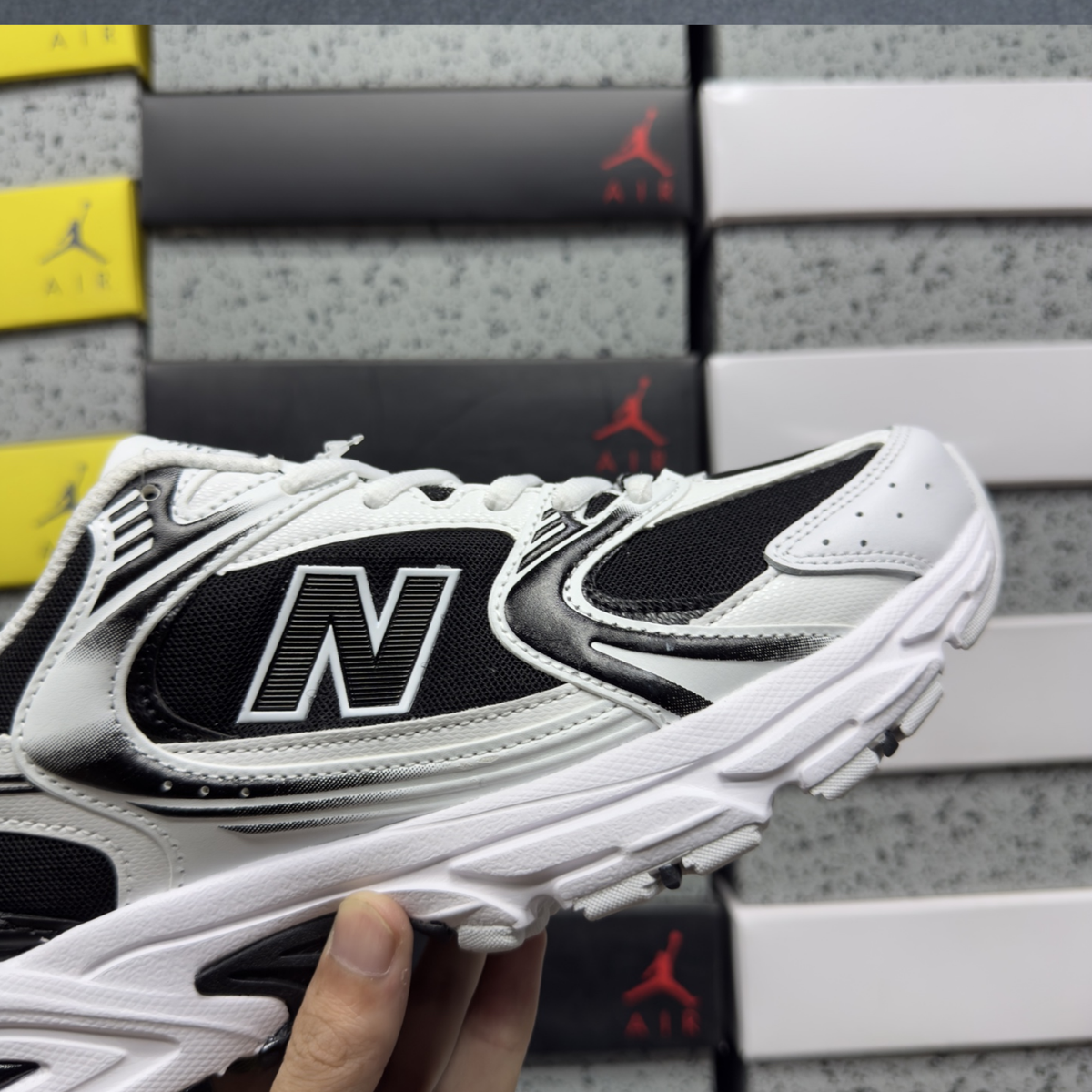 New Balance 530 - White Black