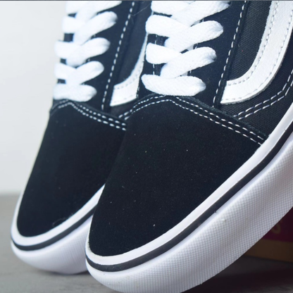 Vans ComfyCush Old Skool - Black/True White