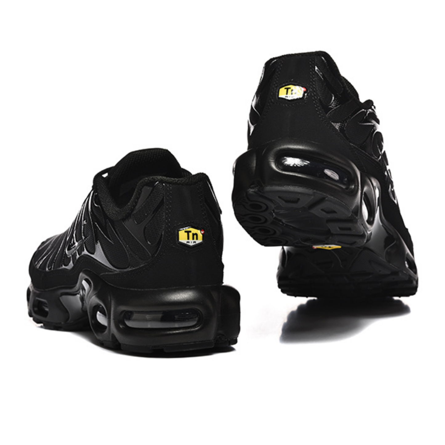 Supreme x Nike Air Max Plus - Triple Black