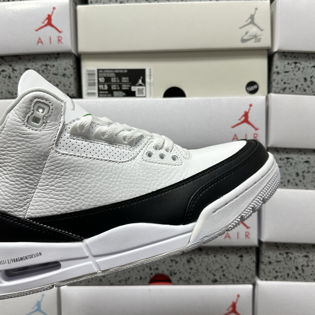 Fragment Design X Nike Air Jordan 3 Retro SP - White