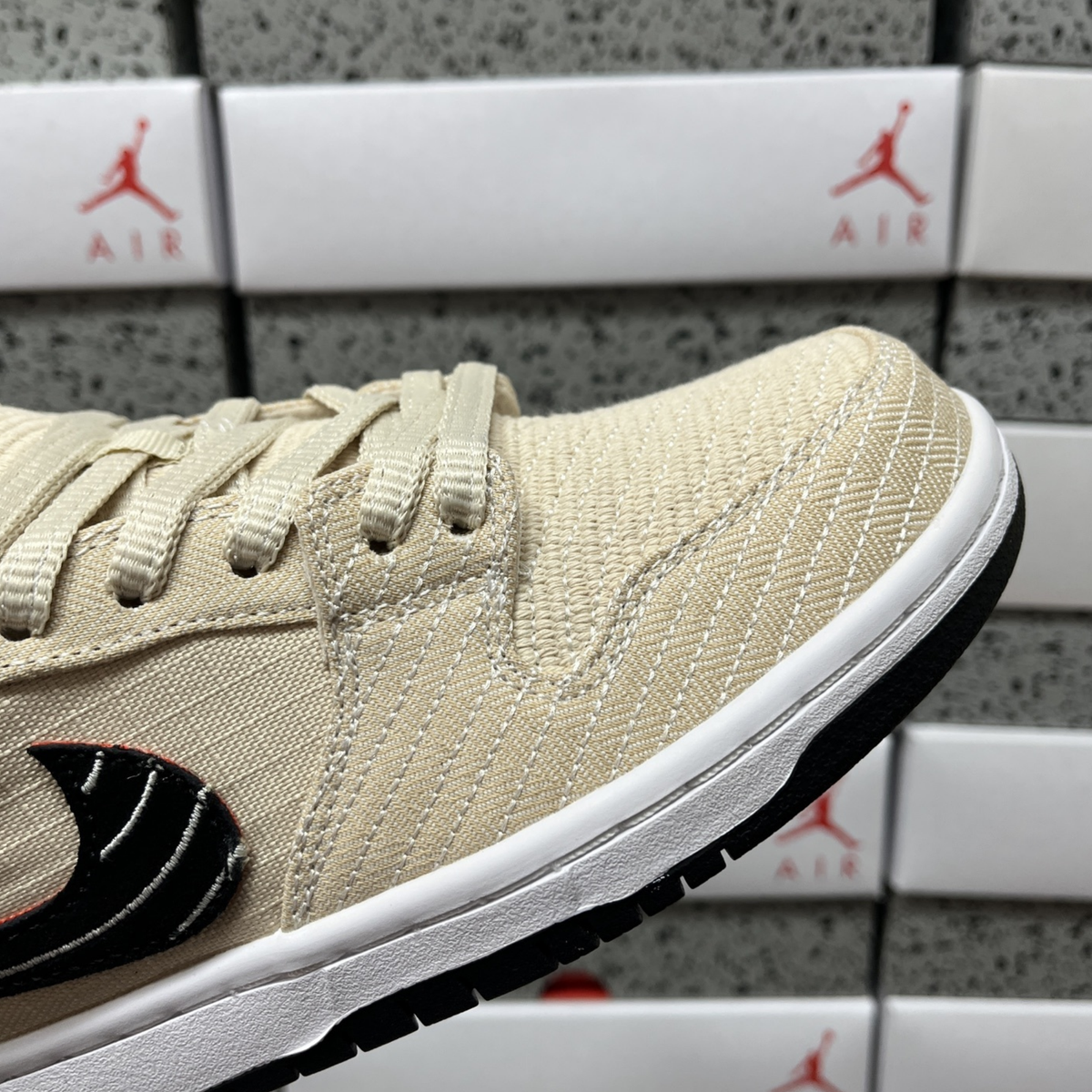 Albino & Preto x Nike SB Dunk Low Jiu-Jitsu
