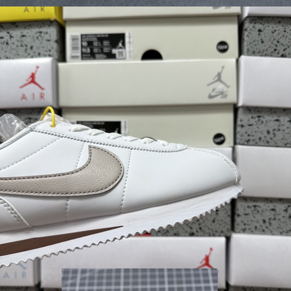 Nike Cortez - White Platinum Violet