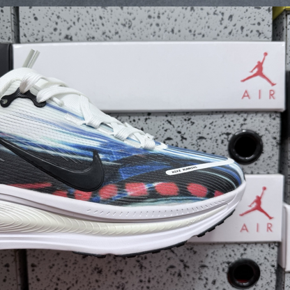 Nike Vomero 18 - Ekiden