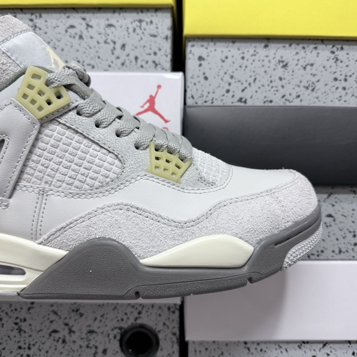 Air Jordan 4 Retro SE - Craft Photon Dust