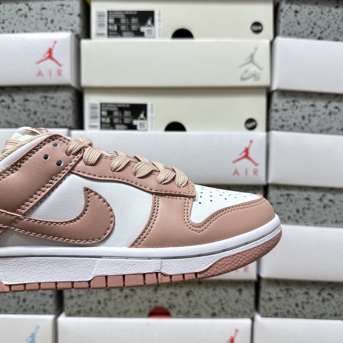 Nike Dunk Low - Rose Whisper