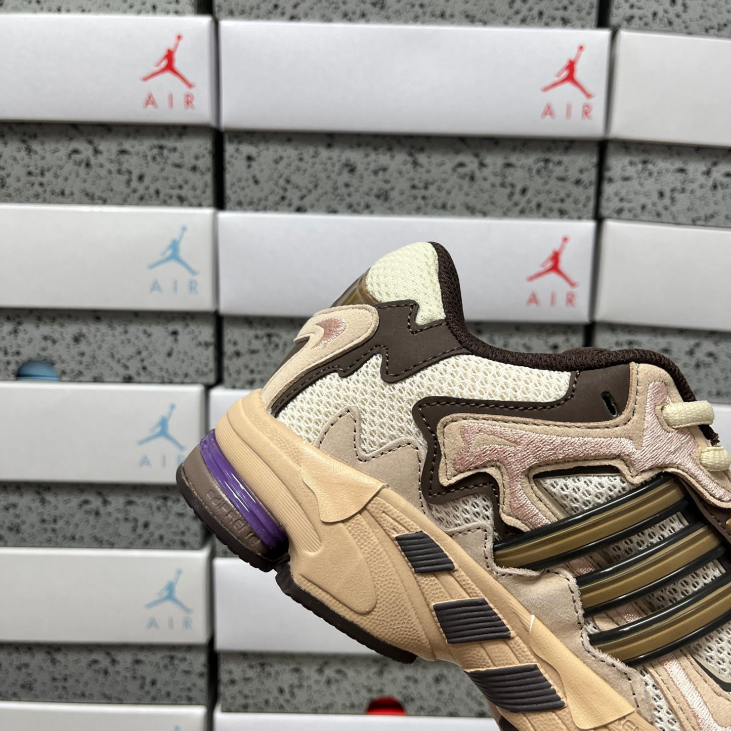 Bad Bunny x Adidas Response CL - Paso Fino