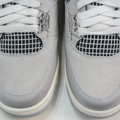 Air Jordan 4 Retro - Frozen Moments