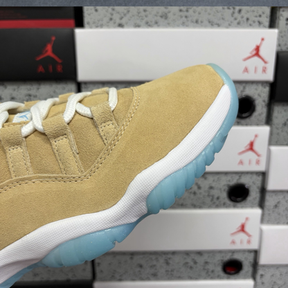 Air Jordan 11 Retro - H-Town