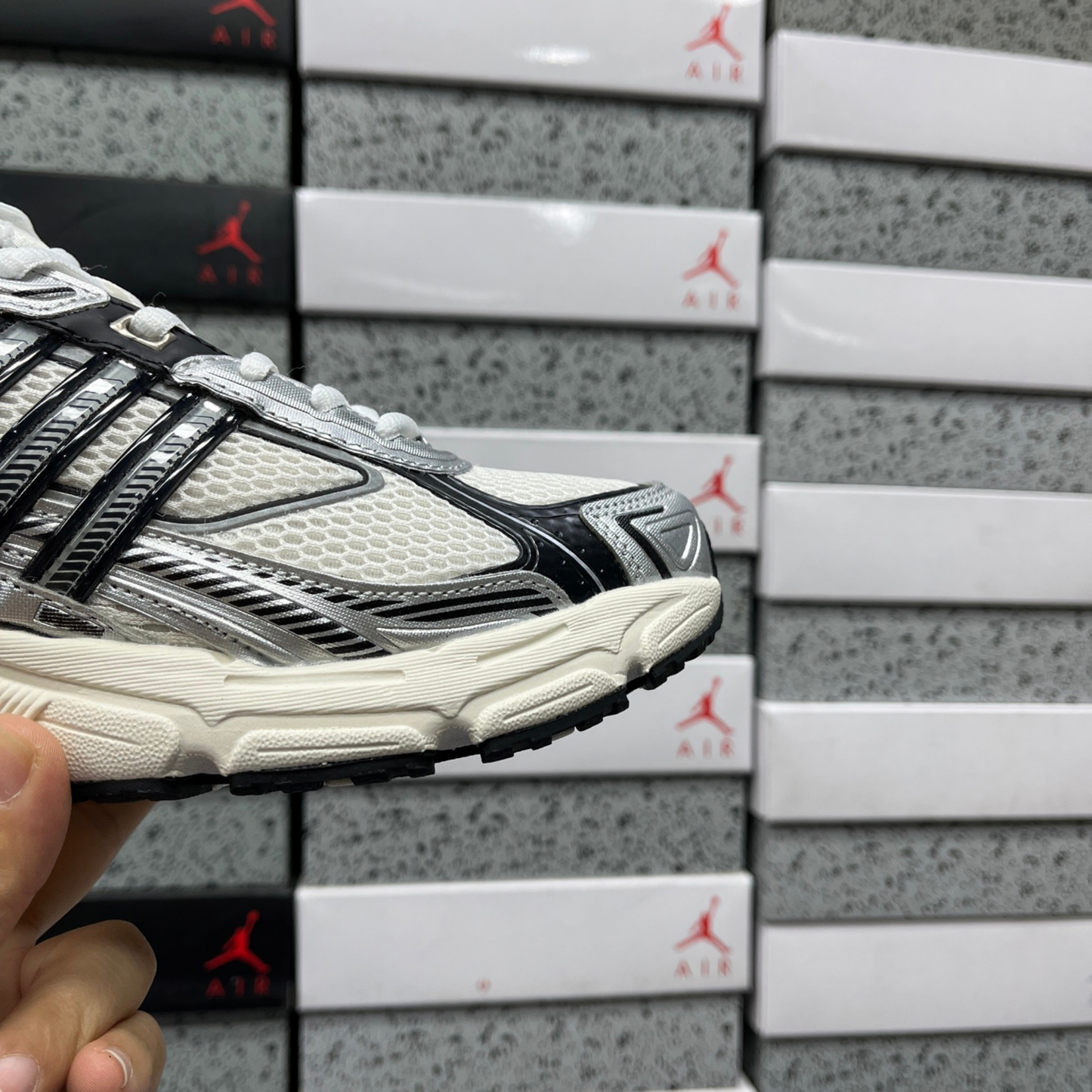 Adidas Response CL - Core Black White Silver Metallic