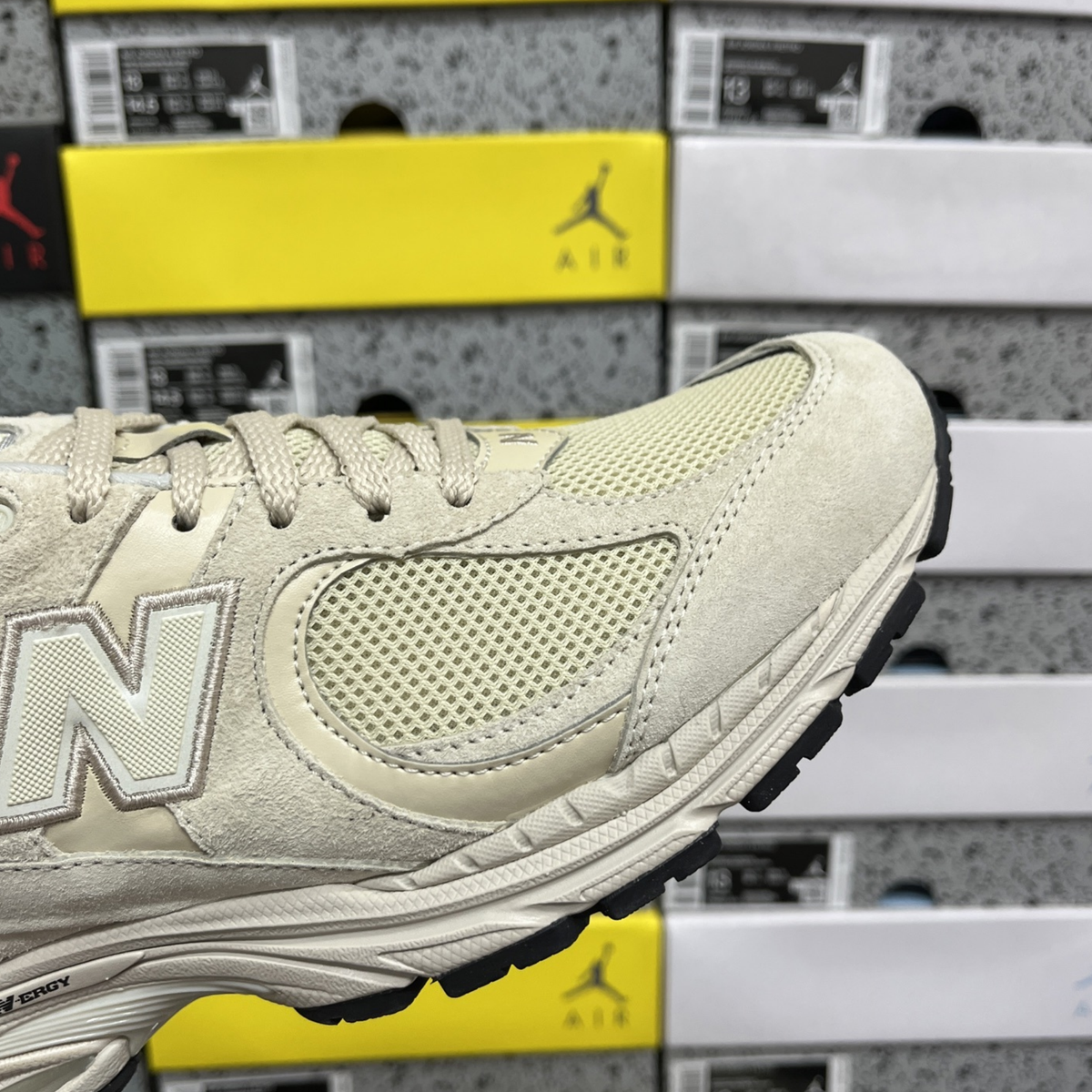 New Balance 2002R - Bone Light Aluminum