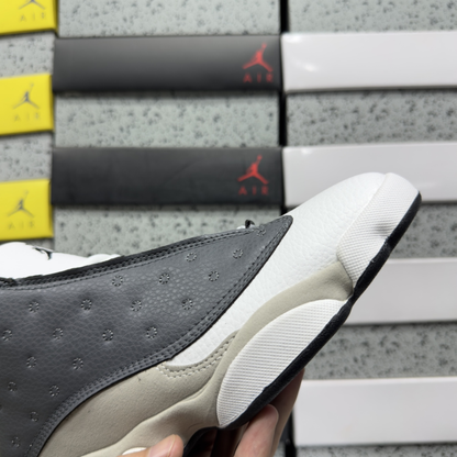 Air Jordan 13 Retro - Atmosphere Grey
