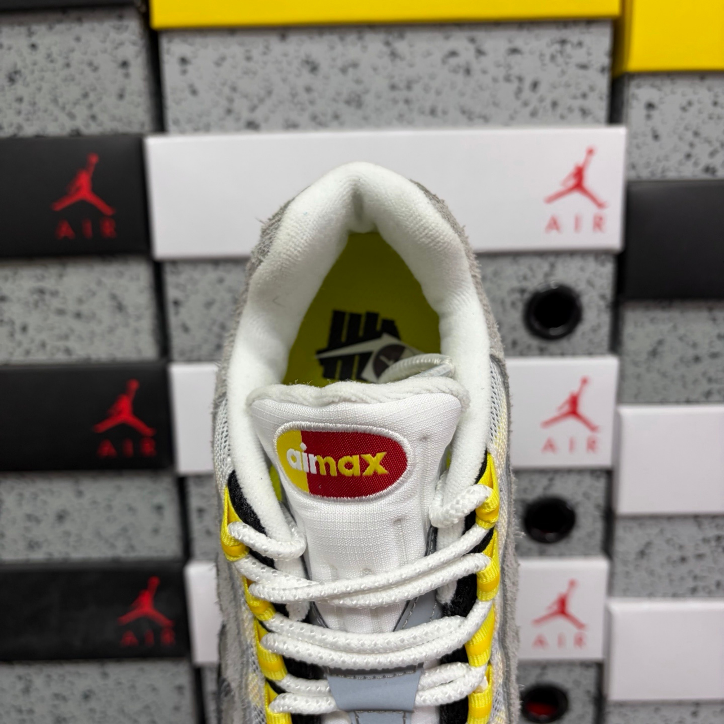 Air Max 95 x Undefeated - Shanghai"