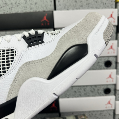 Air Jordan 4 Retro - Military Black