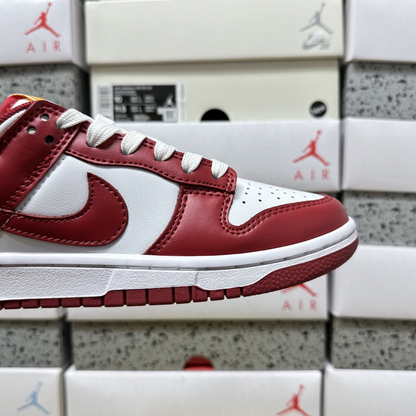 Nike Dunk Low - Gym Red