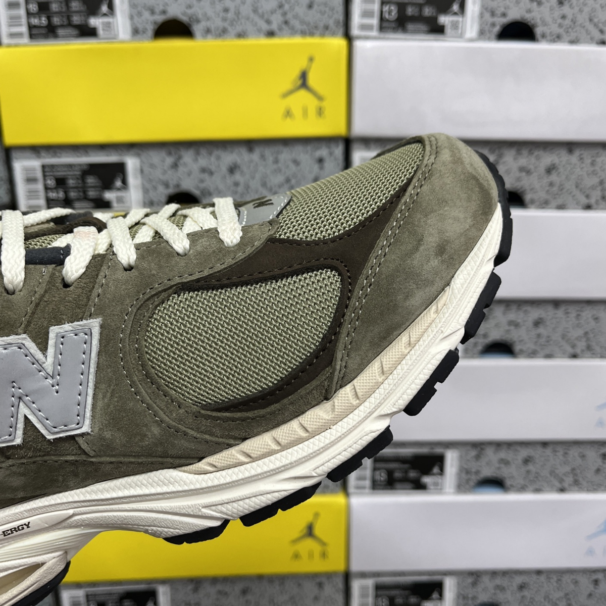 New Balance 2002R - Dark Camo