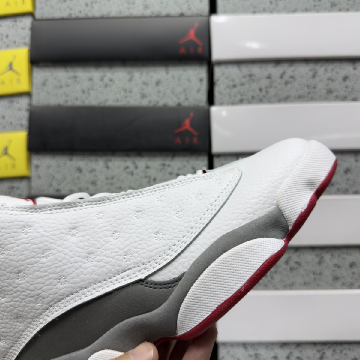 Air Jordan 13 Retro - Wolf Grey