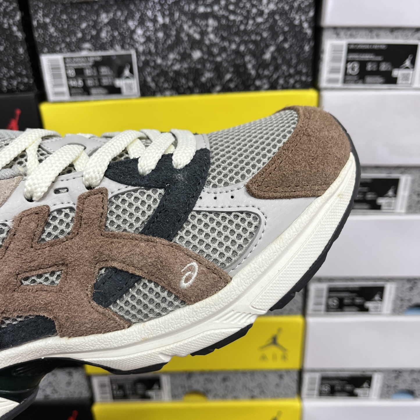 HAL Studios x Asics Gel 1130 - Earth