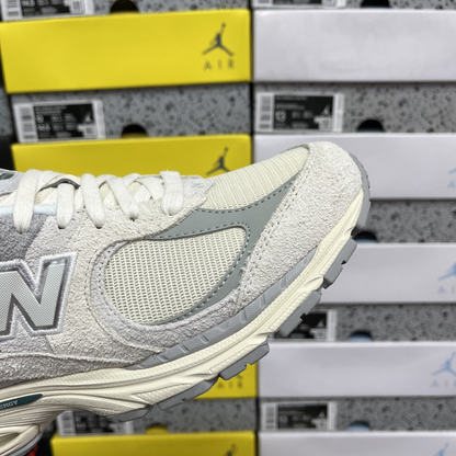 New Balance 2002R - Linen Concrete