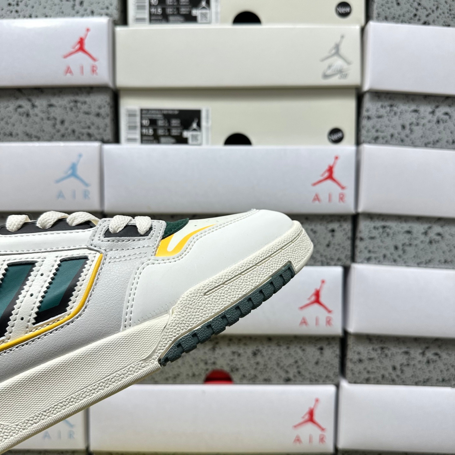 Adidas Drop Step Low 2.0 - White / Collegiate Green / Cyber Yellow