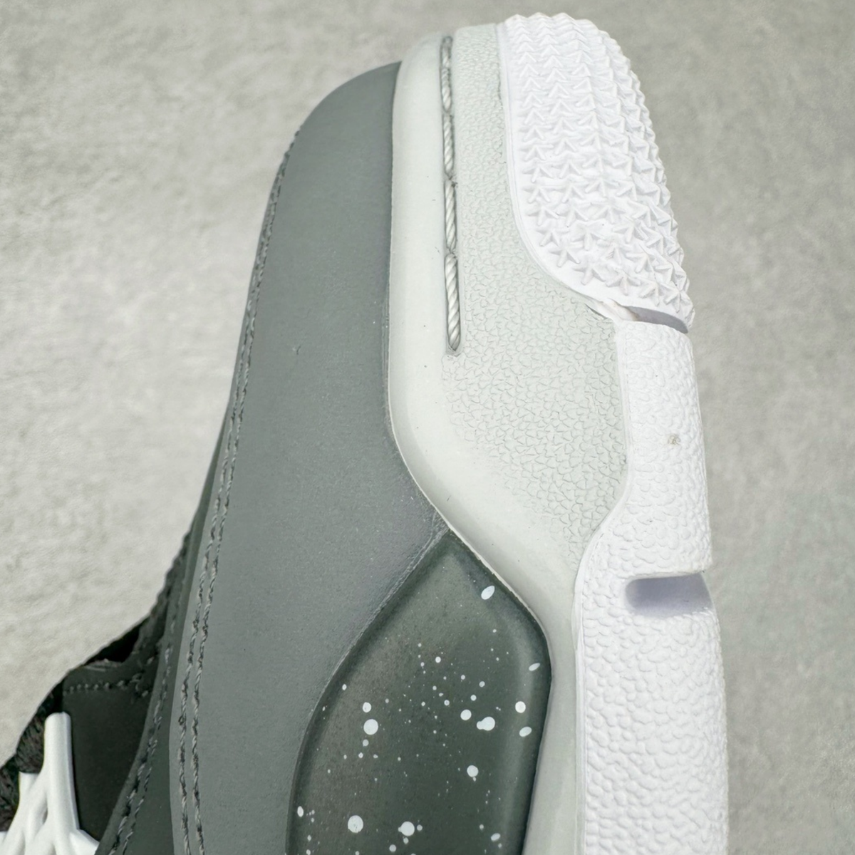 Air Jordan 4 Retro - Fear