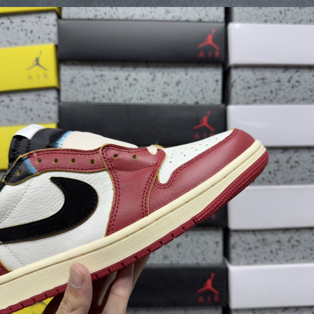 Union LA x Air Jordan 1 Retro Low OG - Chicago / Varsity Red