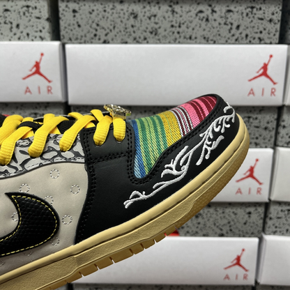 Nike SB Dunk Low - What The Paul