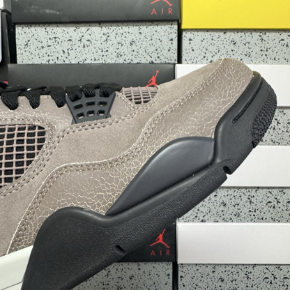 Air Jordan 4 Retro - Taupe Haze