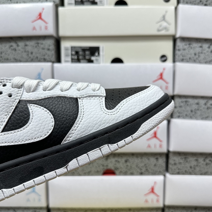 Nike Dunk Low - Reverse Panda