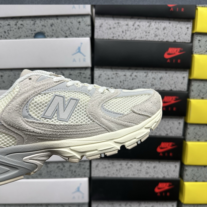 New Balance 530 - Grey Beige