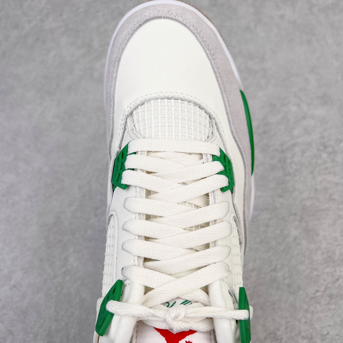 Nike SB x Air Jordan 4 Retro SP - Pine Green