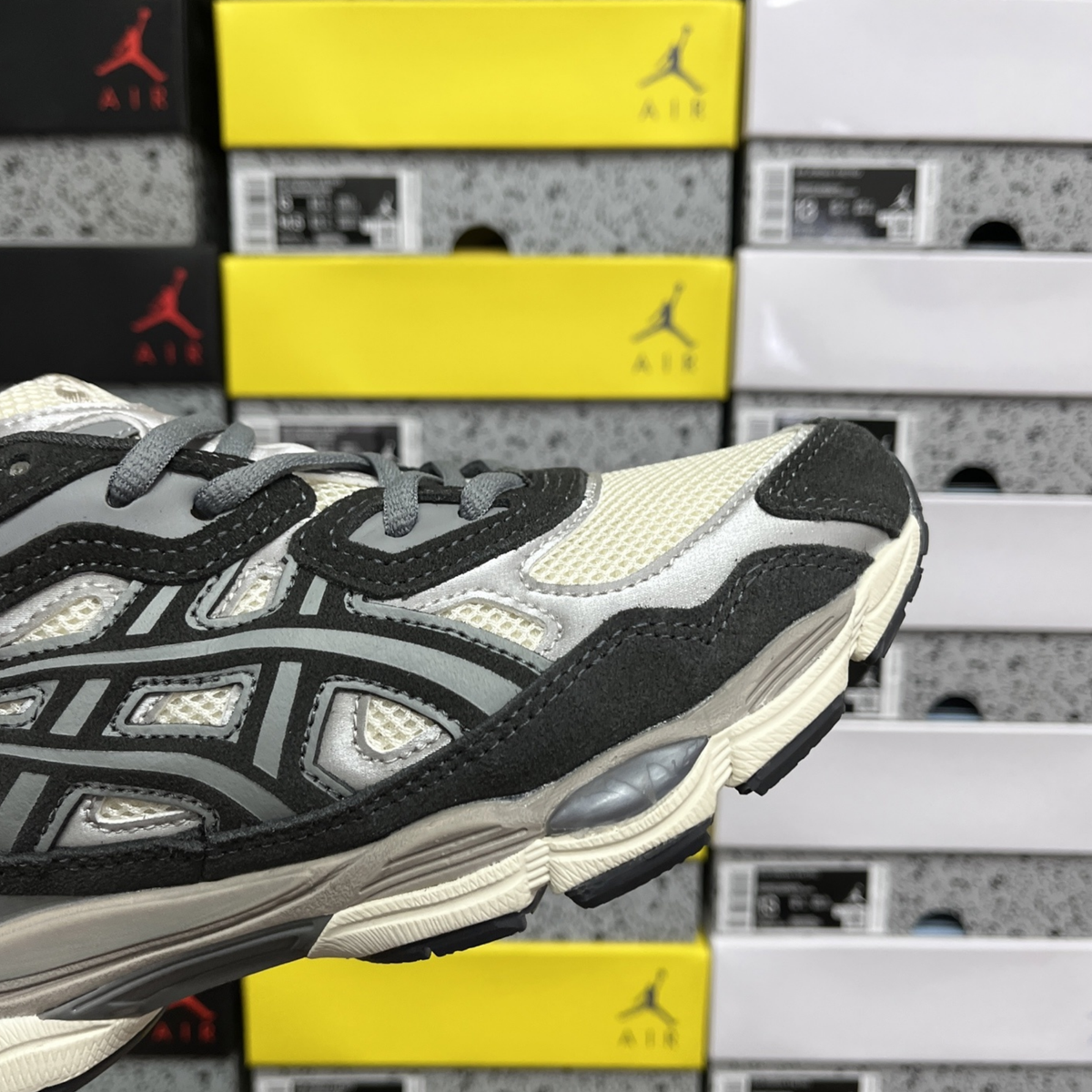 Asics Gel NYC - Oatmeal Obsidian Grey