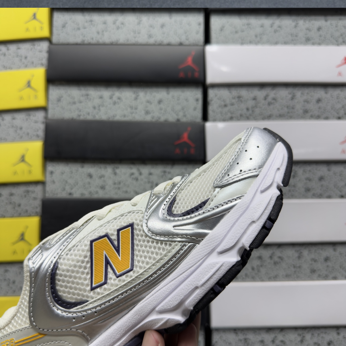 New Balance 530 - Silver Yellow