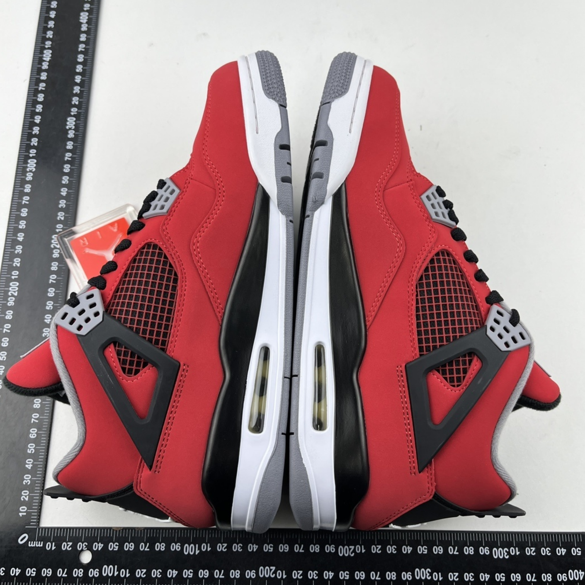 Air Jordan 4 Retro - Toro Bravo