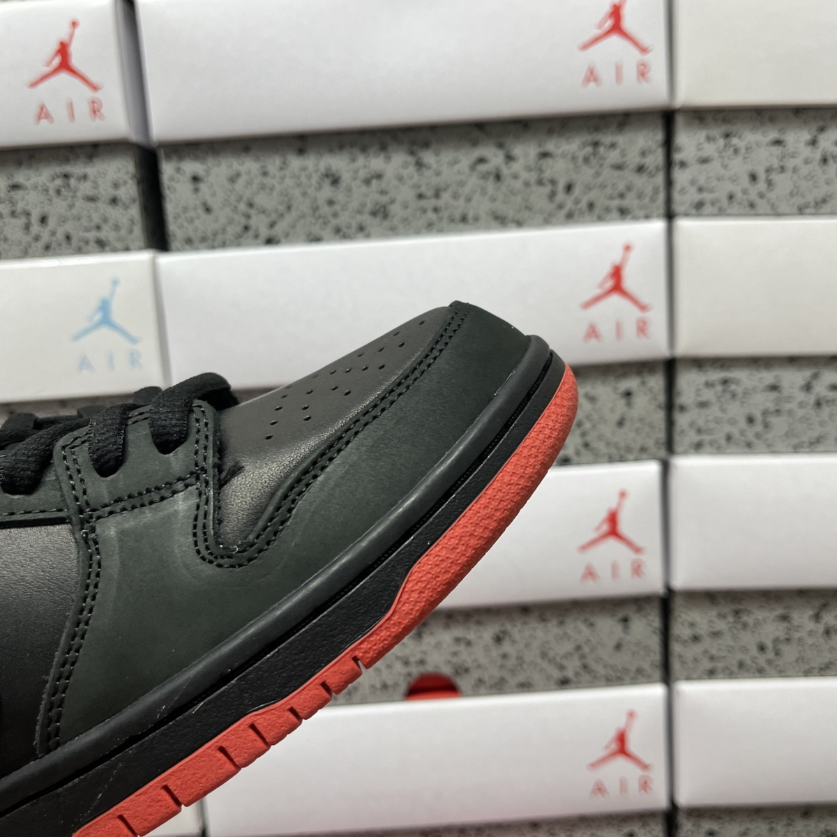 Jeff Staple x Nike Dunk Low Pro - Black Pigeon