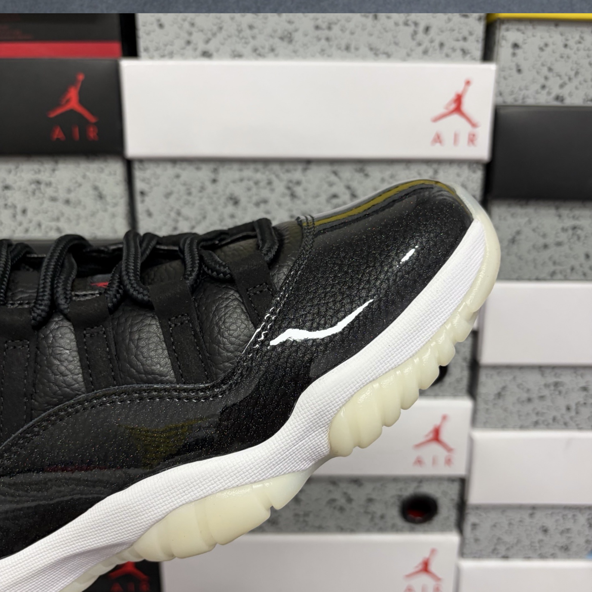 Air Jordan 11 Retro - 72-10