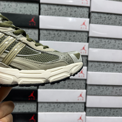 Adidas Response CL - Silver Green Olive Cargo