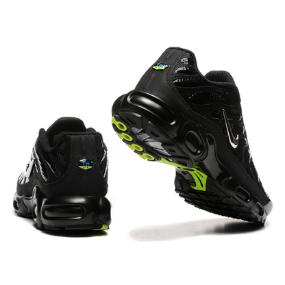 Nike Air Max Plus -  Black Chrome