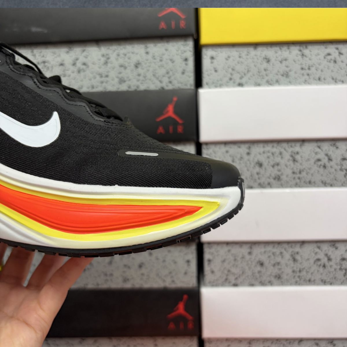 Nike Vomero Plus - Black Bright Crimson