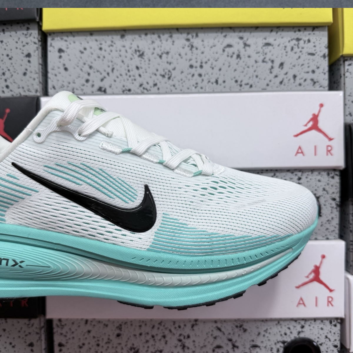 Nike Vomero 18 - Geode Teal