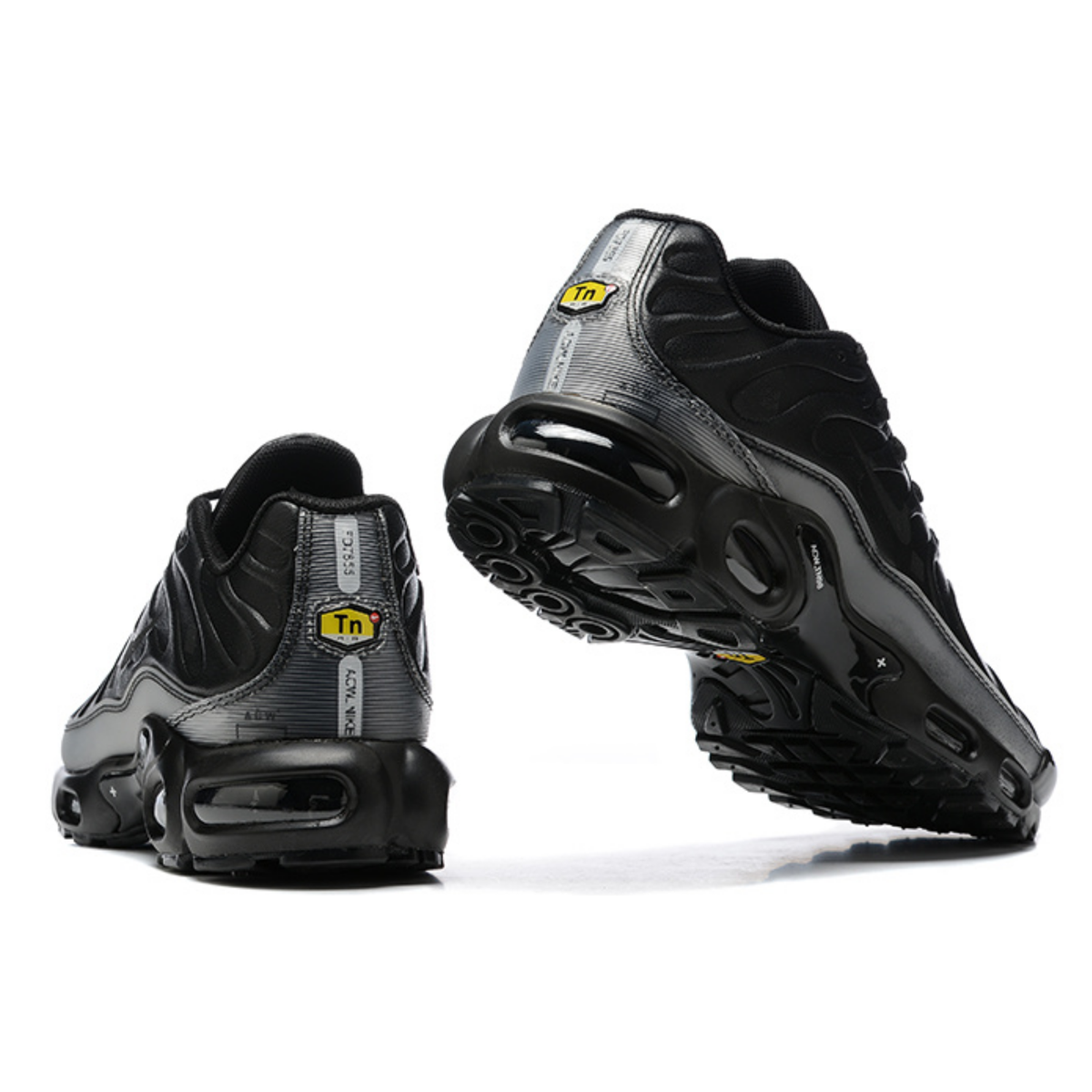 A-COLD-WALL X Nike Air Max Plus - Black