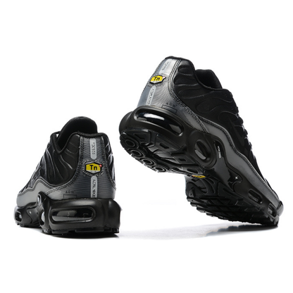 A-COLD-WALL X Nike Air Max Plus - Black