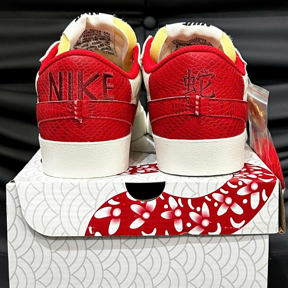 Nike Blazer Low '77  Jumbo - Year of the Snake Red