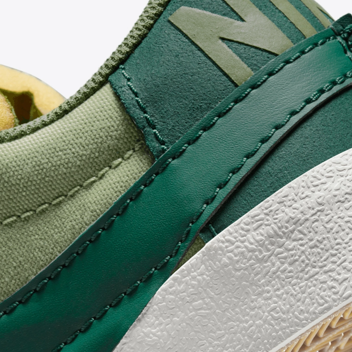 Nike Blazer Low '77  Jumbo - Oil Green