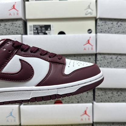 Nike Dunk Low - Bordeaux