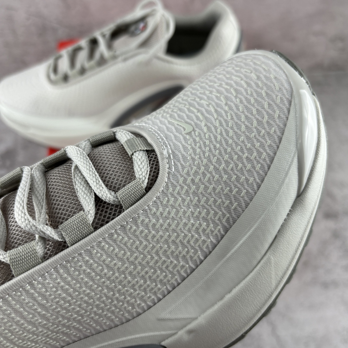 Nike Air Max DN - Light Orewood Brown