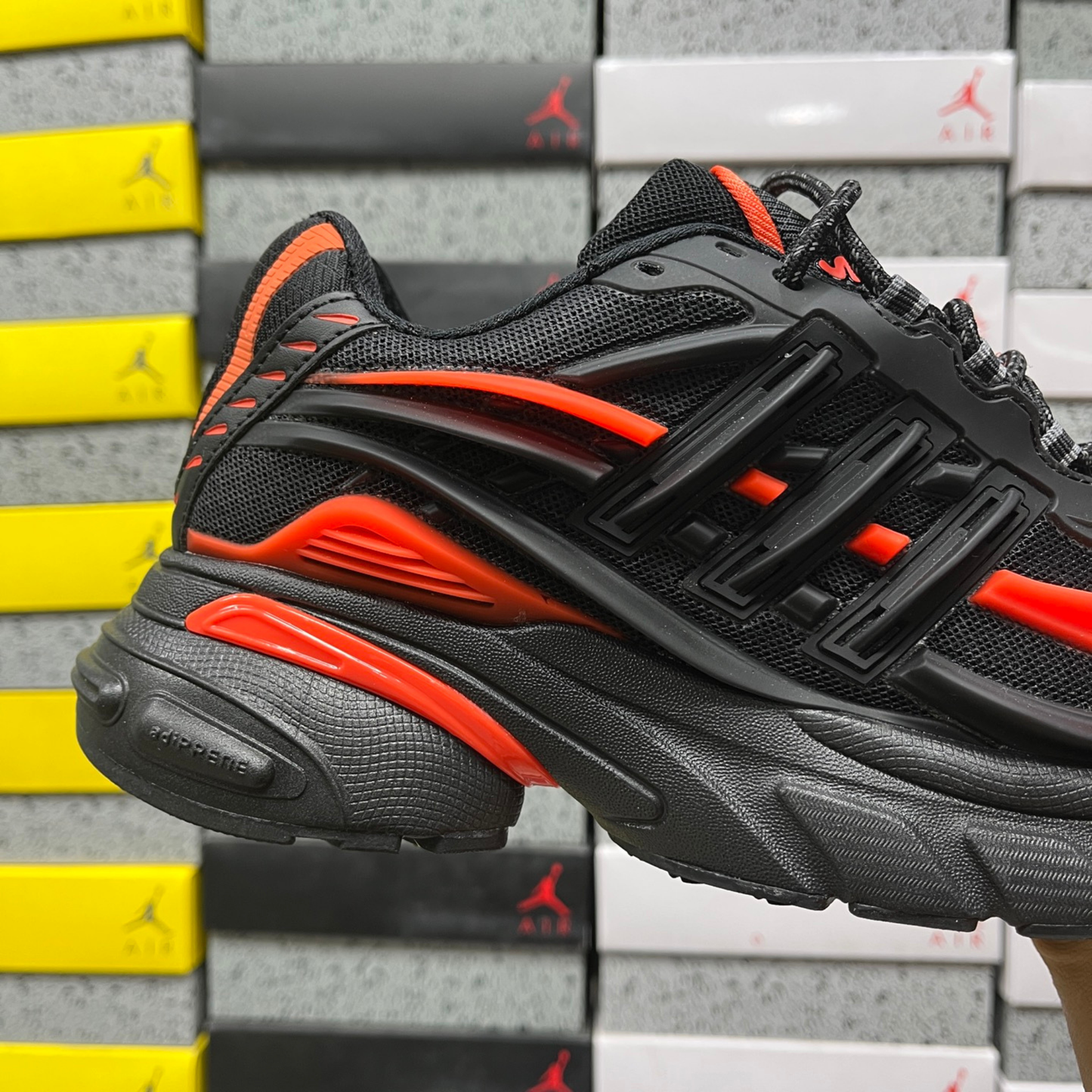 Pharrell Williams x Adidas Adistar Jellyfish  - Black/Red